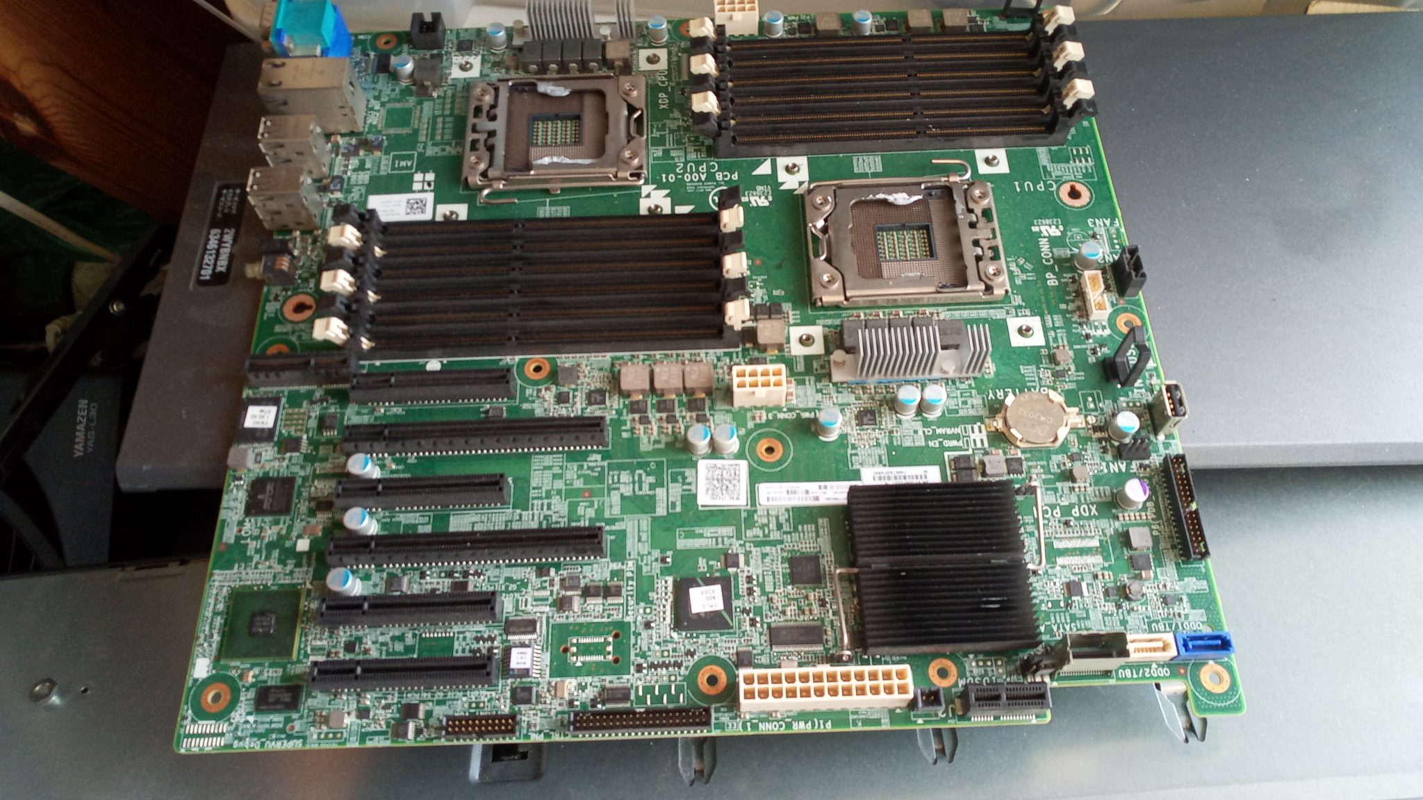 DELL PowerEdge T420 motherboard