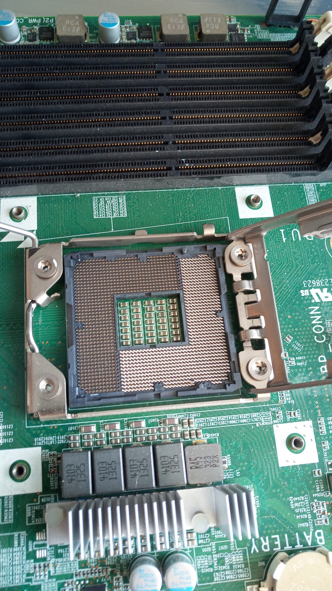 DELL PowerEdge T420 CPU socket